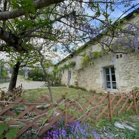 Casa de Férias La Terre De Mon Pere Antonne-et-Trigonant
